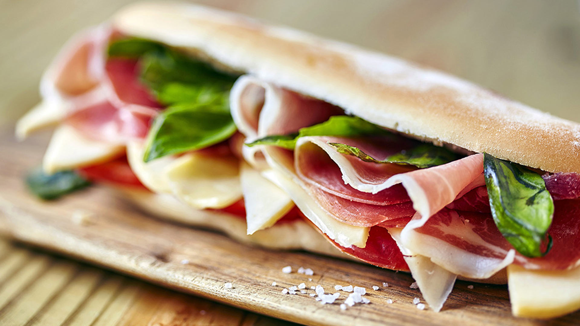 Ciabatta prosciutto e formaggio - Italia Ciabatta prosciutto e formaggio - Italia
